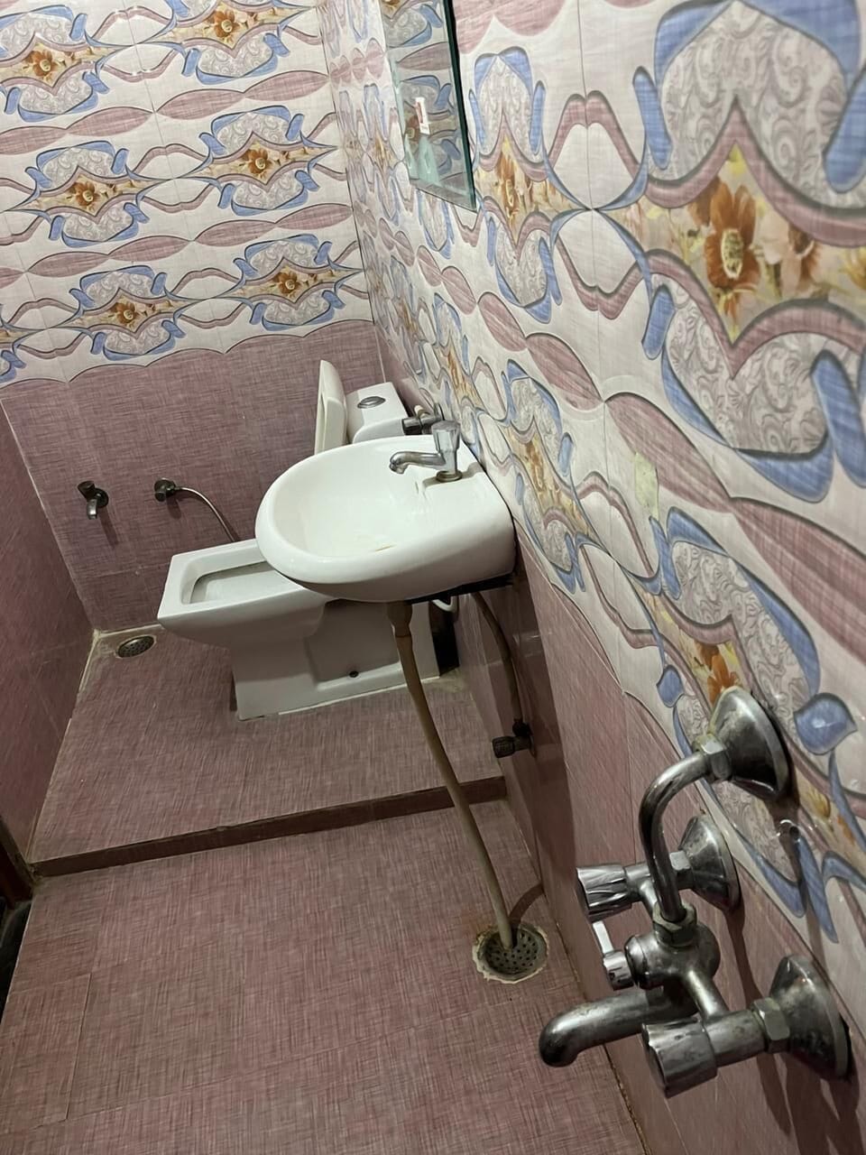 HOTEL KRISHNA GORAKHPUR Hotel in Uttar Pradesh