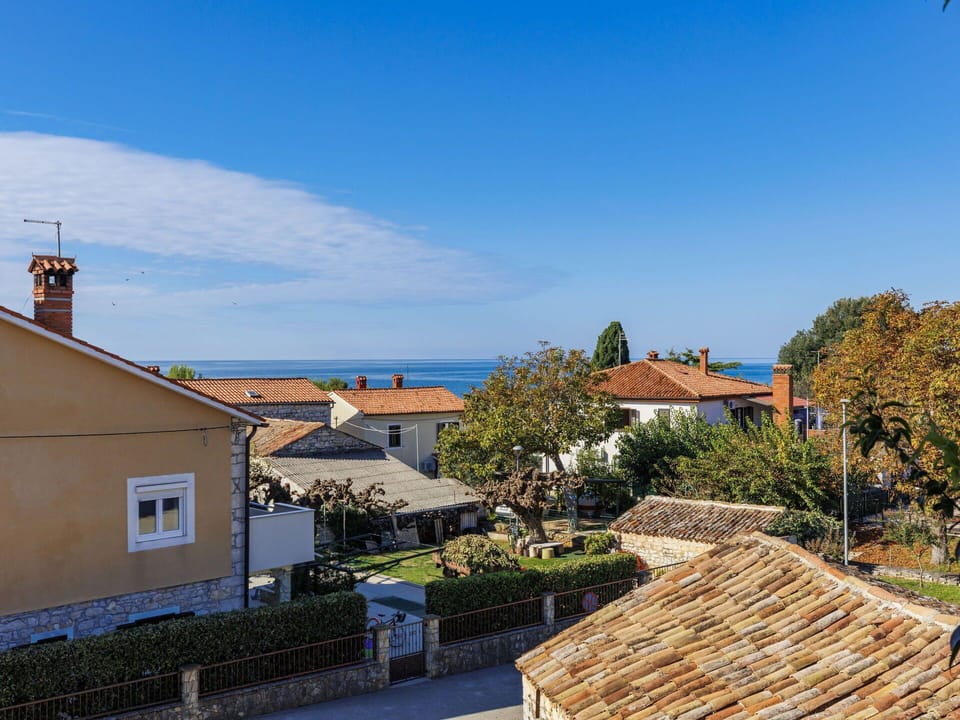 Blue, Residential Area, Roof, House, Home, Neighbourhood, Suburb, Human Settlement, Cottage, Village