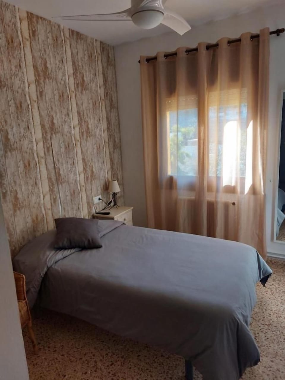 Standard Single Room | Free WiFi