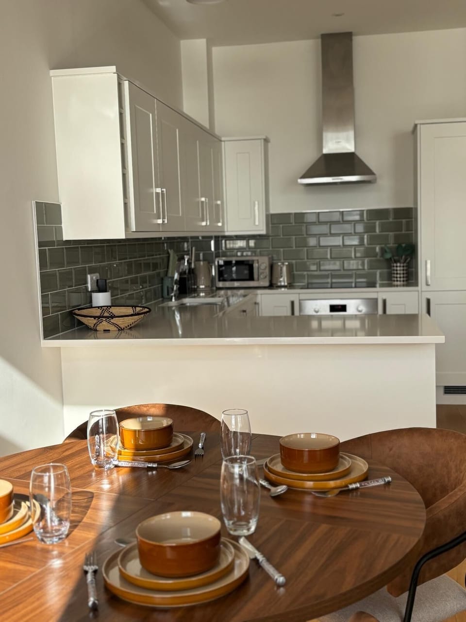 Luxury Apartment, Balcony, Beach View | Private kitchen