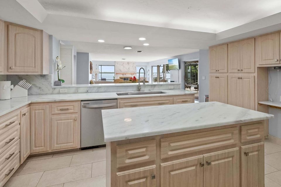 Open Airy Kitchen
