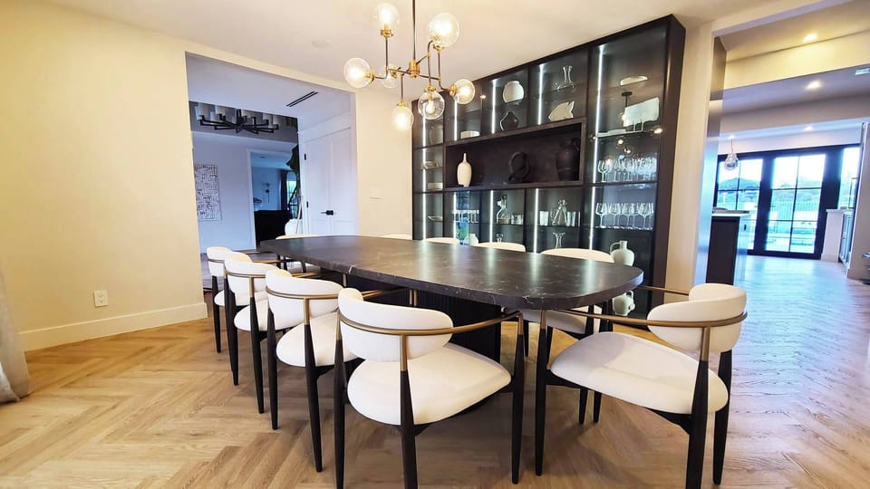House | 5 bedrooms, desk, Internet