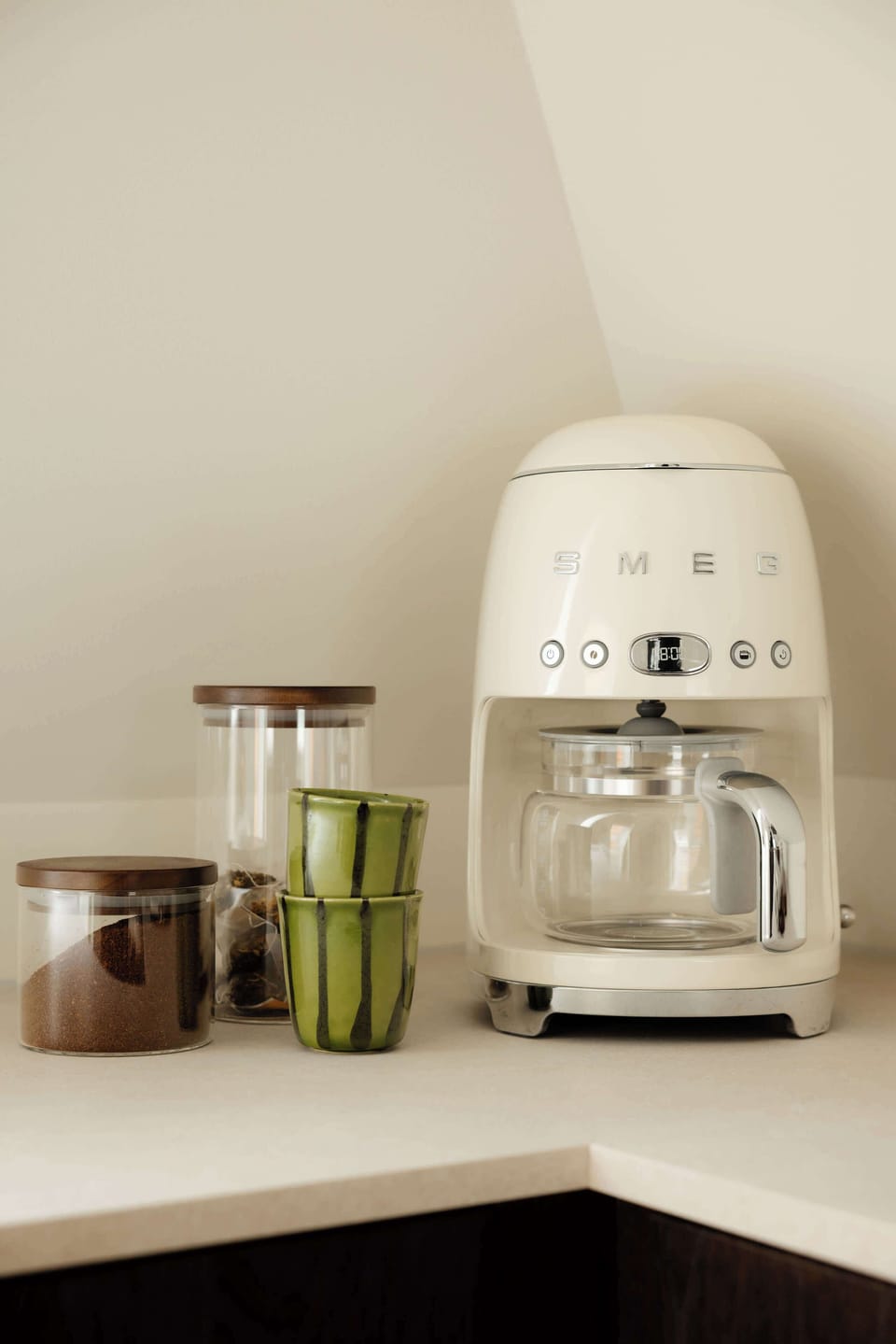 tart your day with freshly brewed coffee in this bright kitchenette—fully equipped for both short getaways and longer stays.