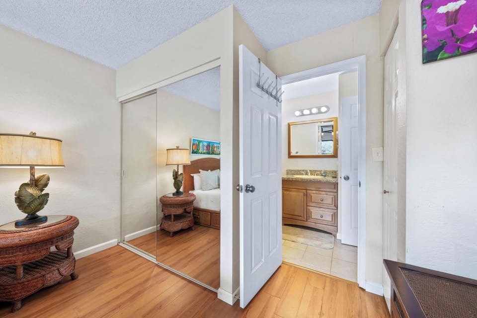 Primary ensuite that also connects to the living room