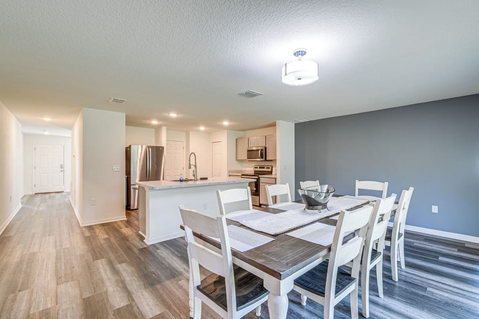 House (3 Bedrooms) | Interior