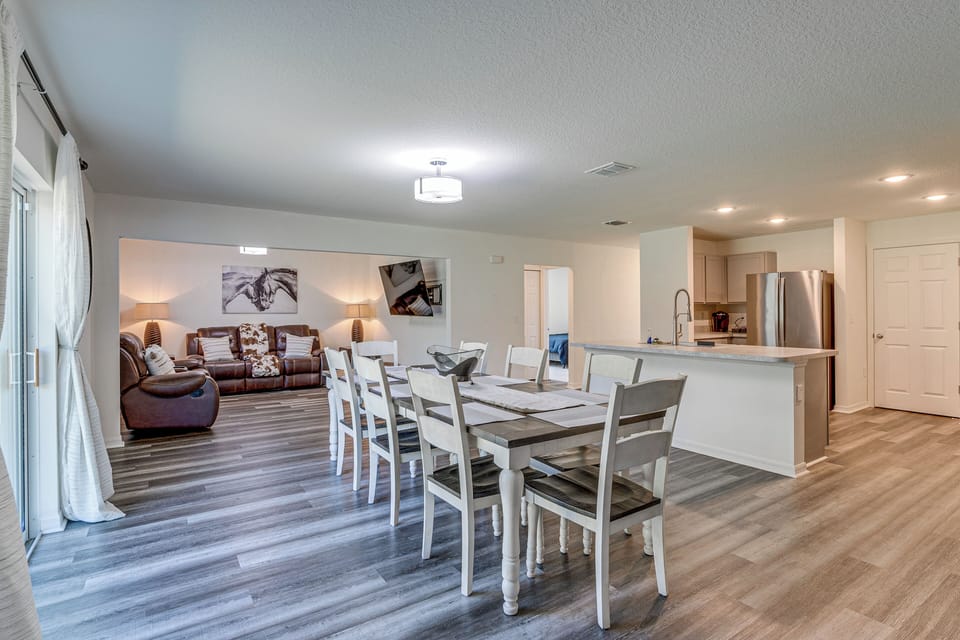 House (3 Bedrooms) | Front of property