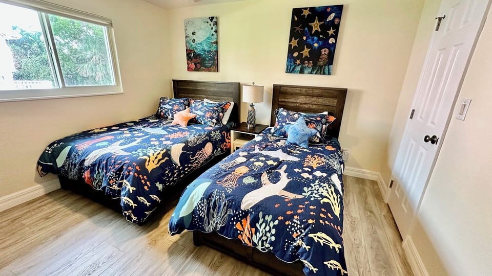 The 3rd bedroom features a Full bed, a Twin bed and Smart TV