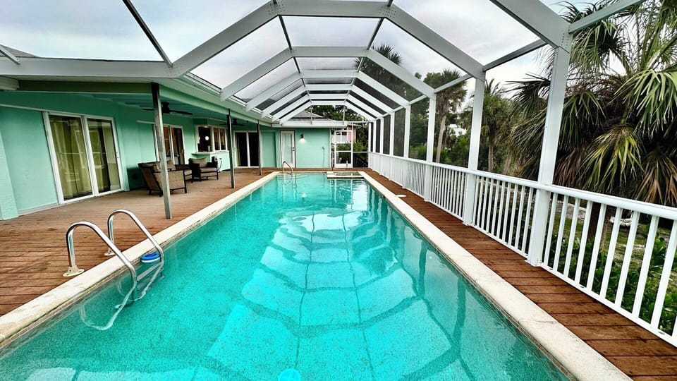Electric & solar heated pool.