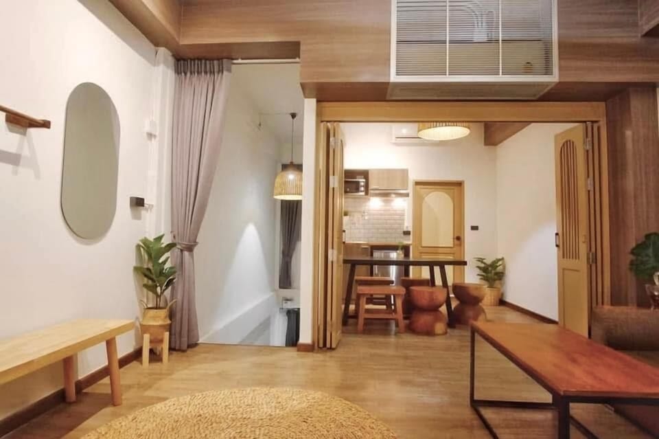 Junior Double or Twin Room, City View | Desk, blackout drapes, free WiFi, bed sheets
