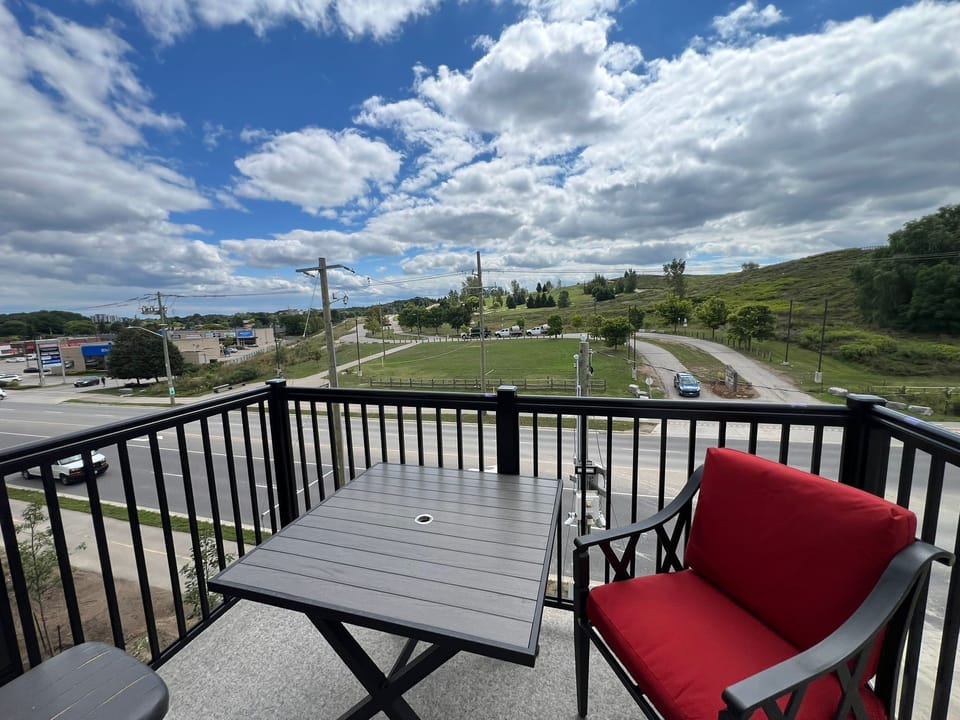 Master Bedroom Balcony