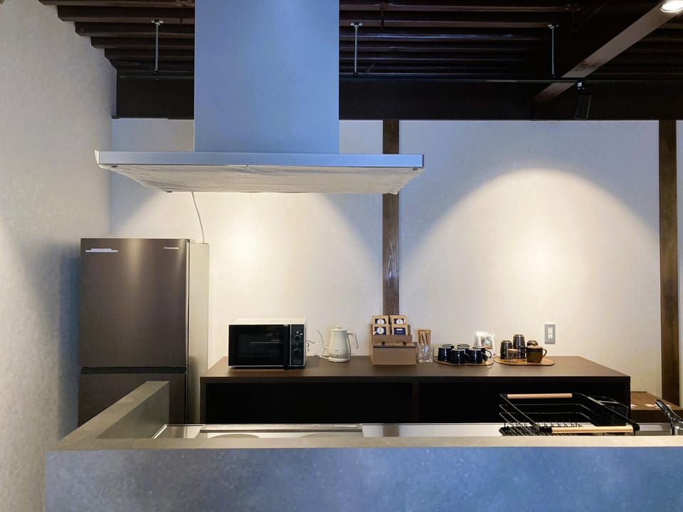House, 2 Bedrooms, Non Smoking, Bathtub | Private kitchen | Fridge, microwave, stovetop, electric kettle