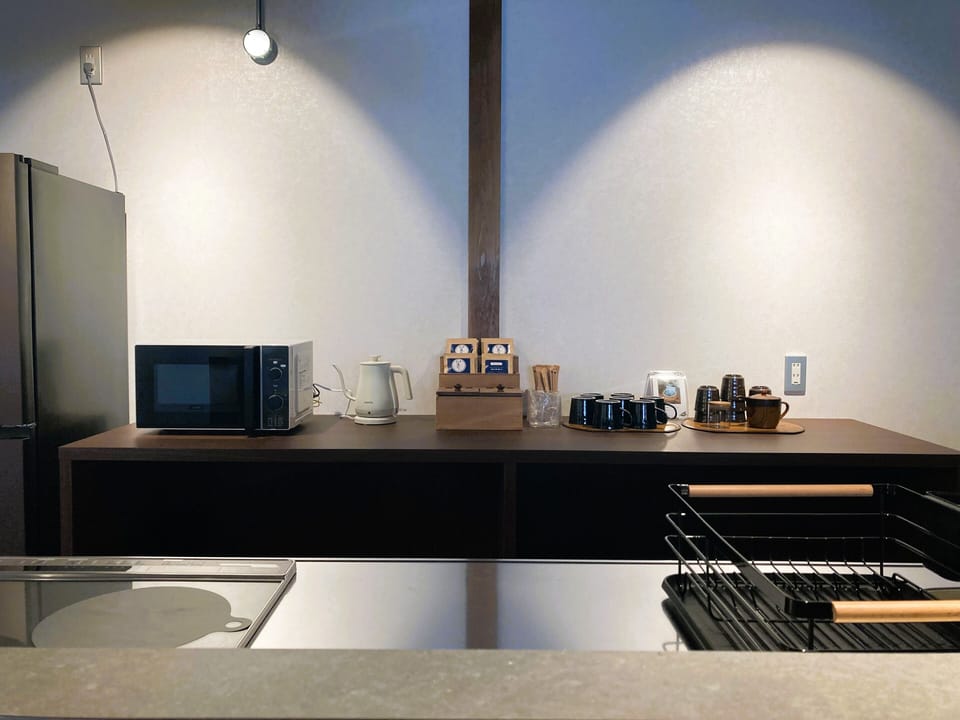 House, 2 Bedrooms, Non Smoking, Bathtub | Private kitchen | Fridge, microwave, stovetop, electric kettle