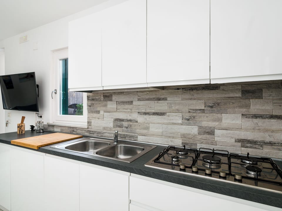 City House | Private kitchen | Fridge, microwave, oven, stovetop