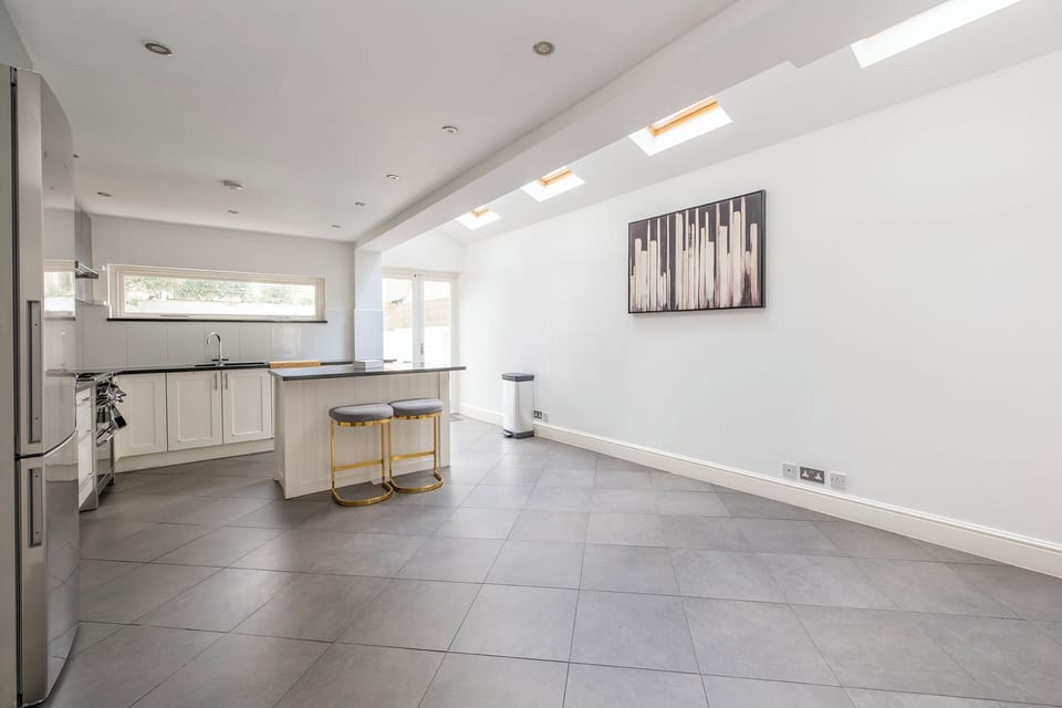 Luxury House | Private kitchen | Full-size fridge, microwave, oven, stovetop