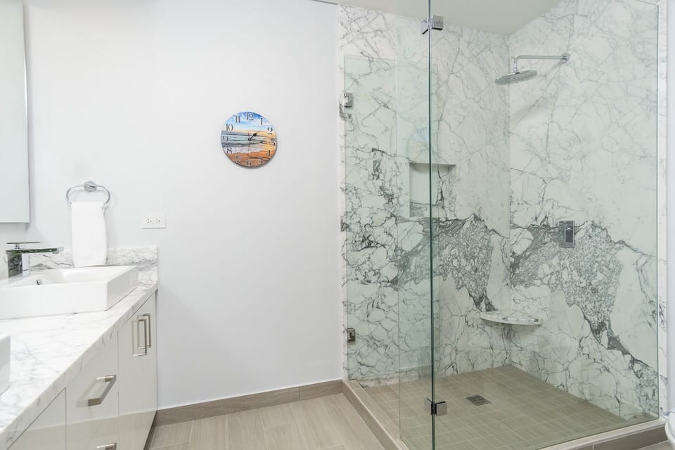 Breathtaking 2 BR 2.5 Bath Corner Beach Front Condominium Encantame 505 Apartment in State of Baja California