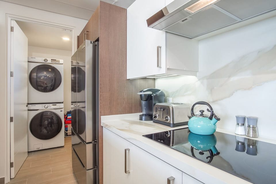 Condo, Multiple Beds, Balcony, Ocean View (Encantame Towers Verano 804) | Laundry