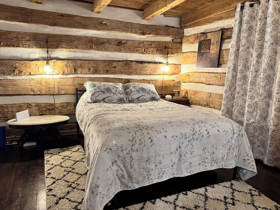 1st Floor Master Bedroom