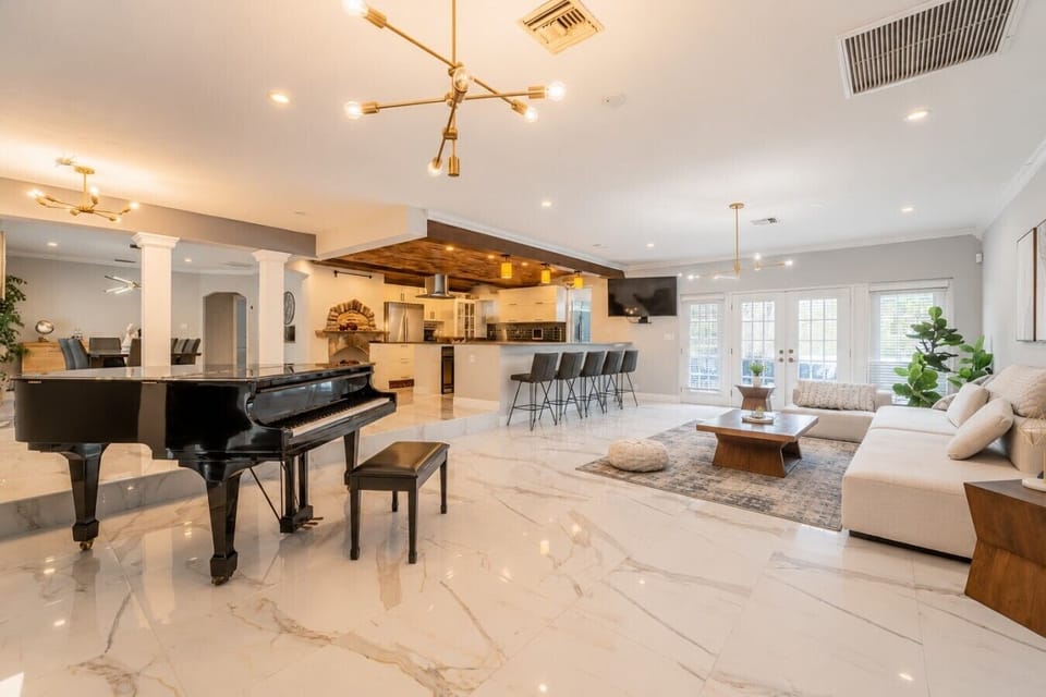 Grand piano