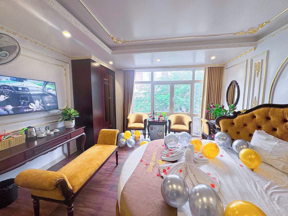 Suite, Balcony, City View | Premium bedding, pillowtop beds, minibar, desk