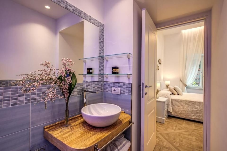 Junior Double Room, Courtyard View | In-room safe, desk, blackout drapes, soundproofing