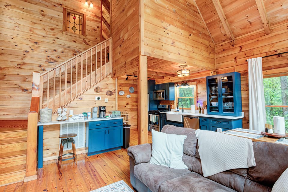 Coffee bar & living room