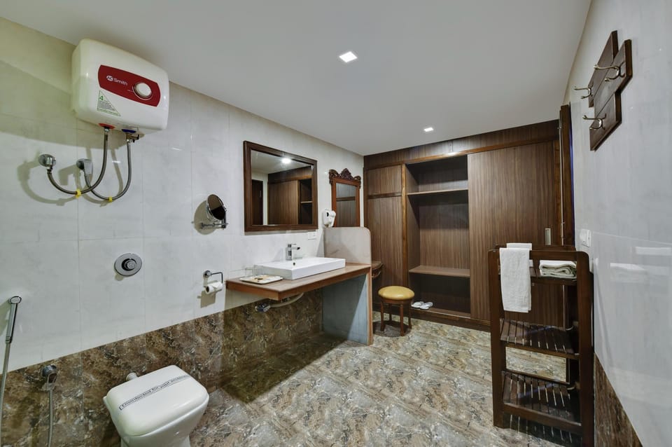 Shower, bidet, towels, soap