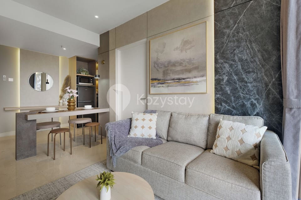 Apartment, 2 Bedrooms, City View | Living room | Smart TV, Netflix, streaming services