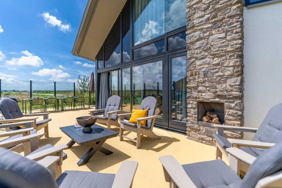 Villa | Balcony