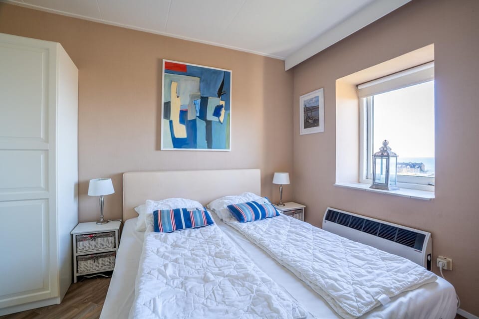 House | 1 bedroom, individually furnished, bed sheets