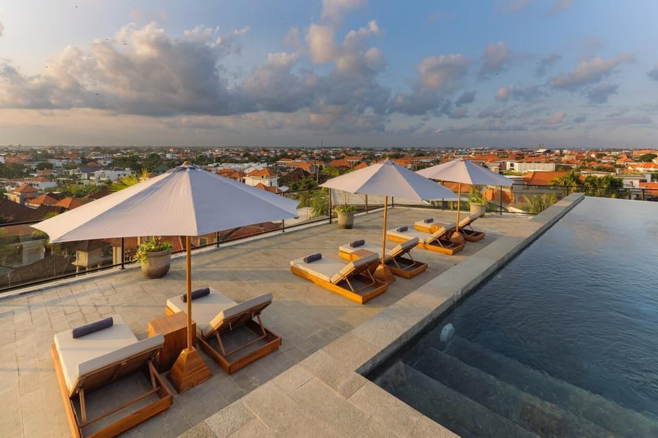 Rooftop pool