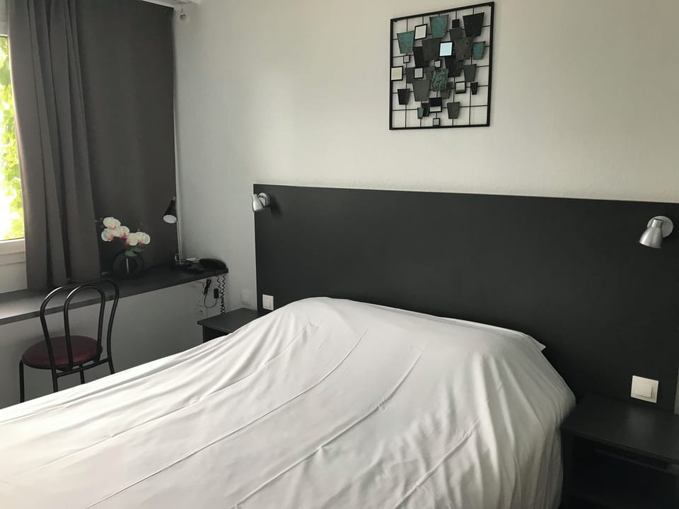 Standard Double Room | Free WiFi