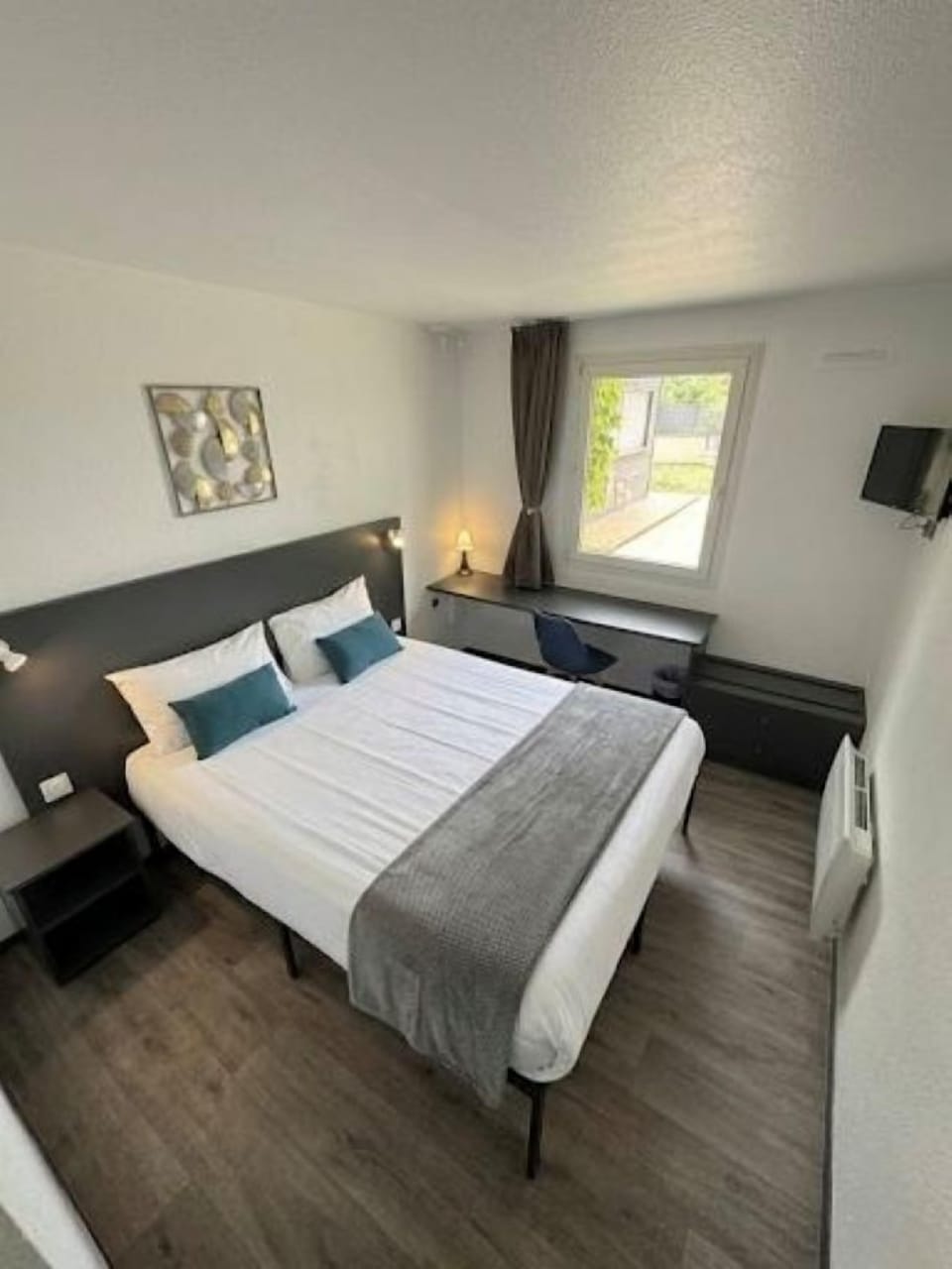 Standard Double Room | Free WiFi