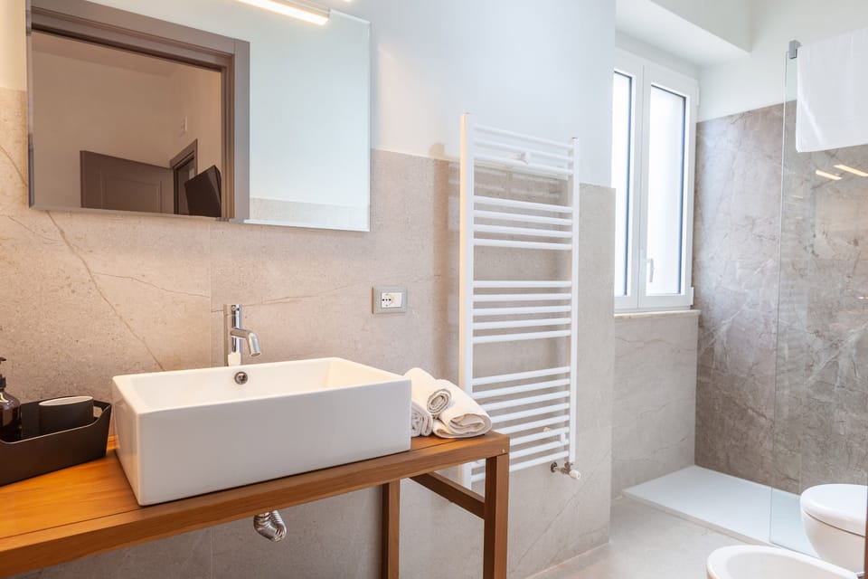 Double Room, Patio, City View | Bathroom | Bidet