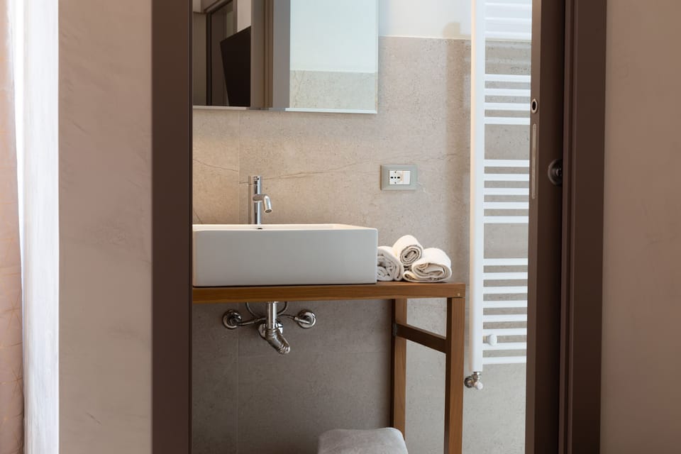 Double Room, Patio, City View | Bathroom | Bidet