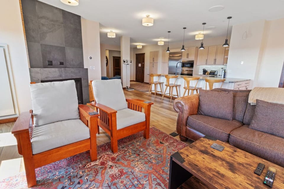 Bright, open layout with mountain views from every seat