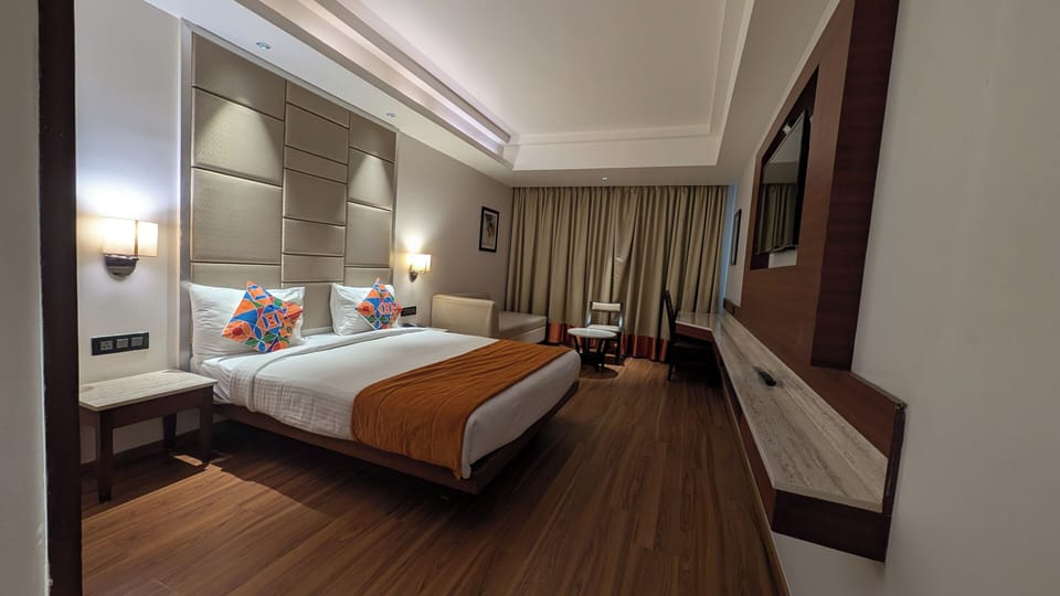Deluxe Double Room, City View | Desk, laptop workspace, iron/ironing board, free WiFi