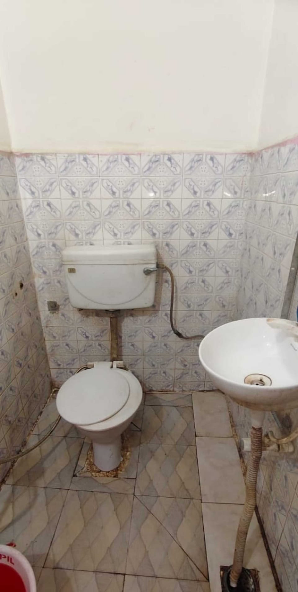 Shower, free toiletries, towels, soap