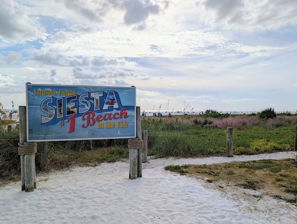 Less than 30 min from Siesta Key Beach