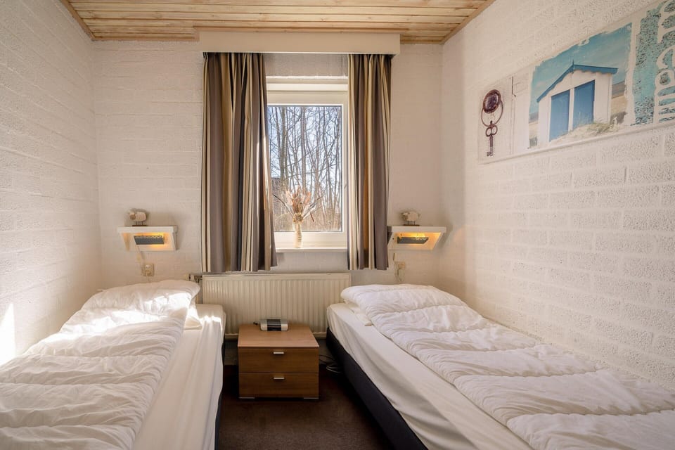 Bungalow | 2 bedrooms, individually furnished, bed sheets