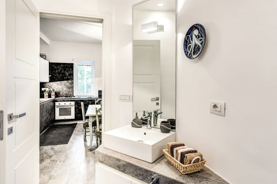Apartment, Private Pool | Bathroom | Shower, hair dryer, bidet, towels