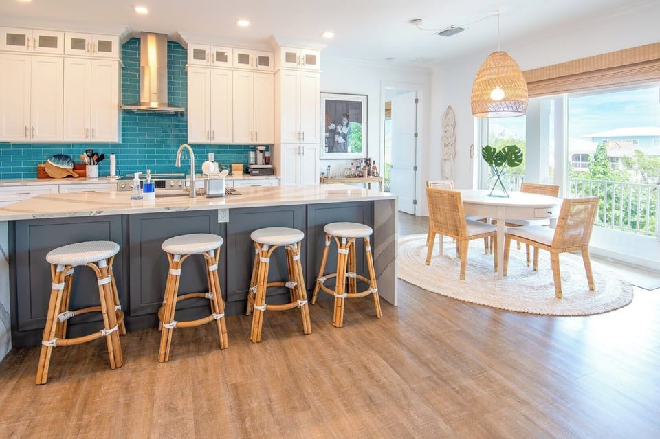 Cook and dine comfortably in the Florida Keys.