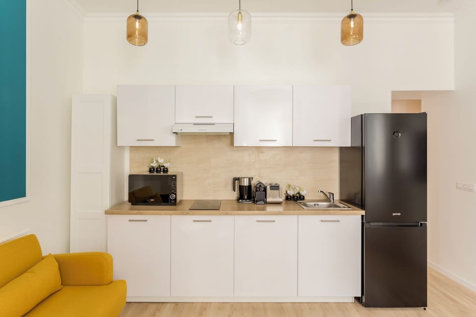 Apartment | Private kitchen | Fridge, microwave, oven, stovetop