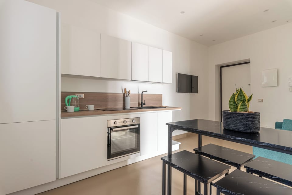 Apartment, 1 Bedroom | Private kitchen | Electric kettle