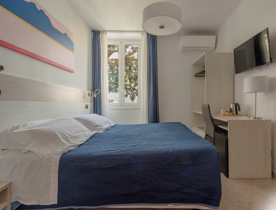 Double Room | In-room safe, cribs (surcharge), WiFi (free), bed sheets