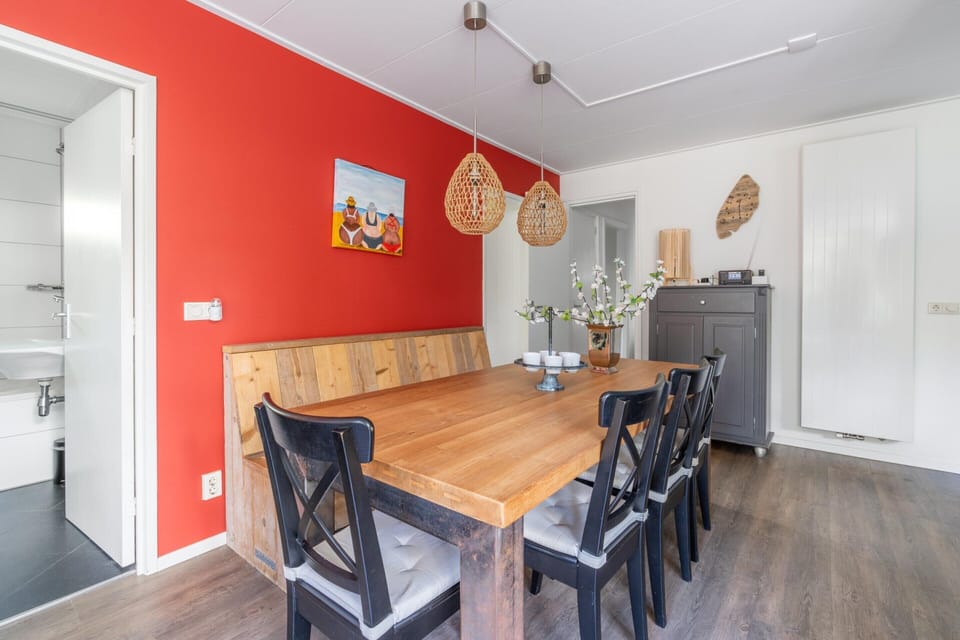 Bungalow | Dining