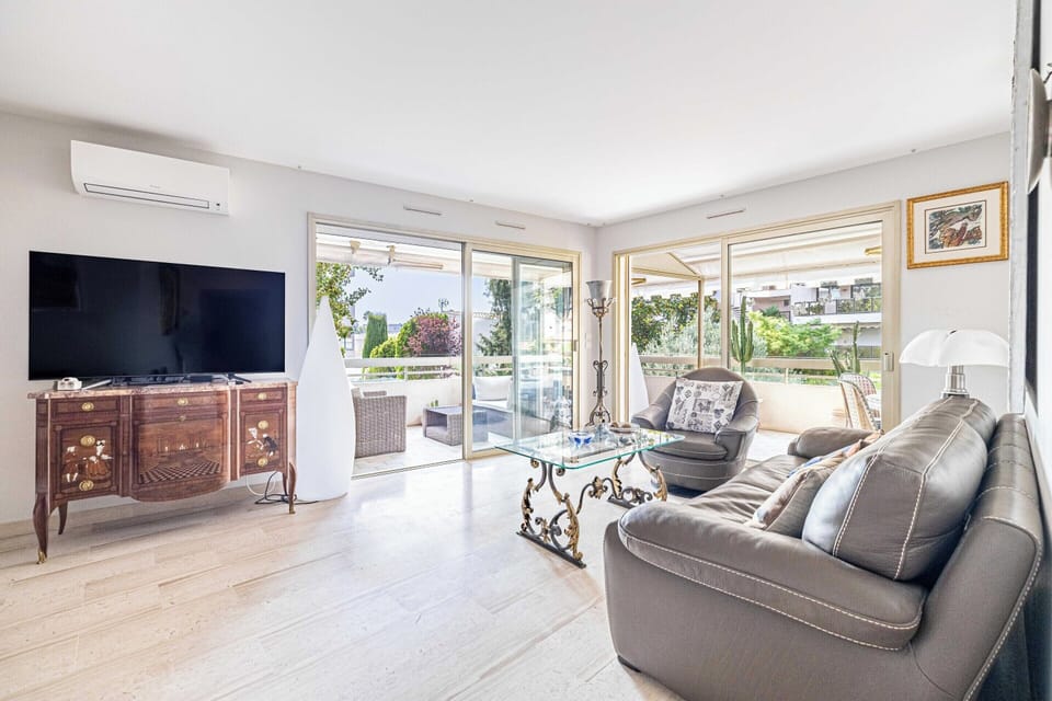 Apartment | Living area