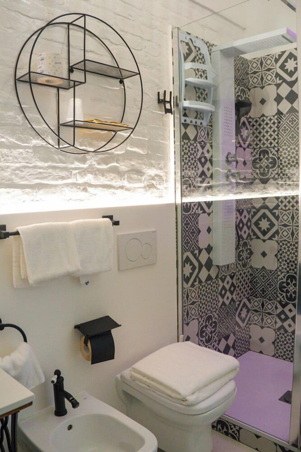 Comfort Double or Twin Room, 1 Queen Bed, Private Bathroom, City View | Bathroom | Shower, free toiletries, hair dryer, towels