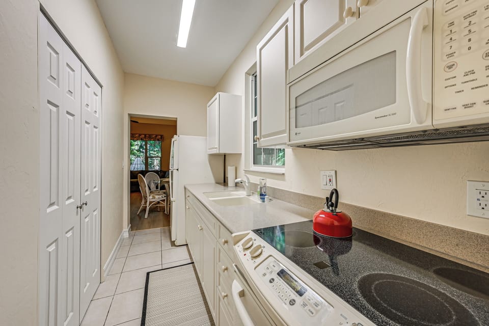 Kitchen | Cooking Basics | Refrigerator | Toaster