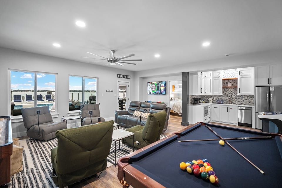 Game Room - Ground Level (1st Floor)
