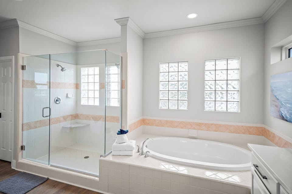 Master Suite Bathroom - 3rd Floor